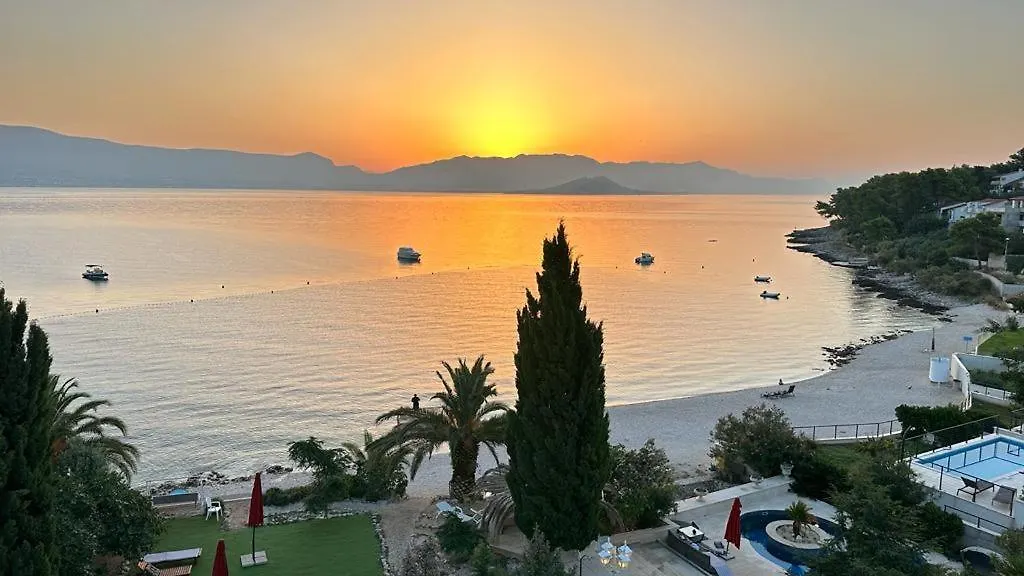 *** Hotel Vila Marco Polo Slatine Croatia